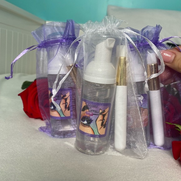 ❤️🔥3 / 30❤️🔥 lash cleansers - Picture 6 of 11